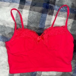 red crop lace tank top